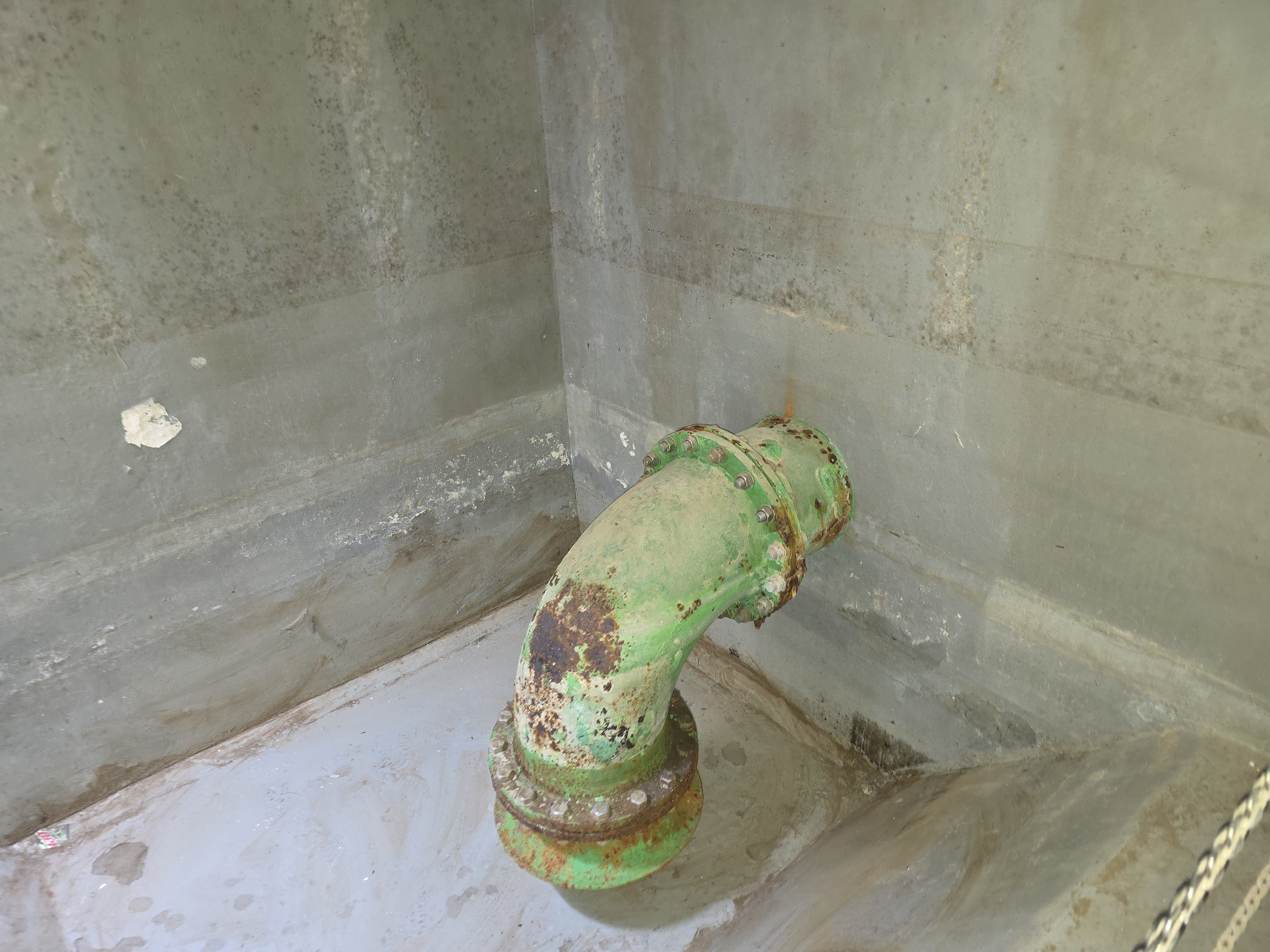 Municipal Irrigation 3 Existing Reservoir Rehabilitation - ALFalah City  — stage 2 before